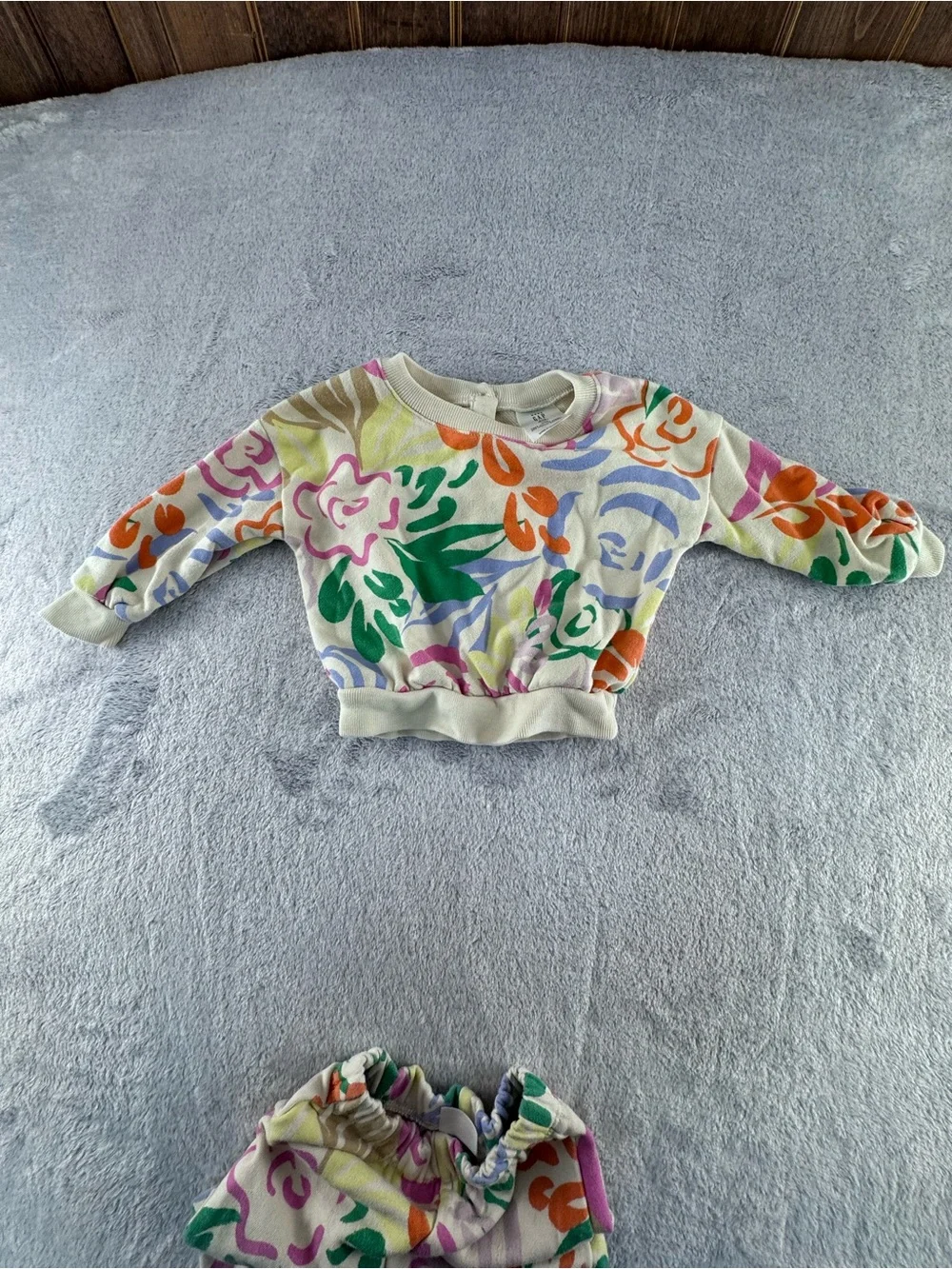 GAP Cream Floral Print Kids Pajama Set with Bright Accents
